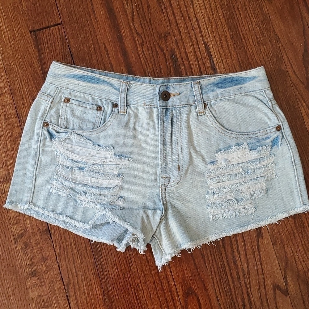 Forever 21 - 26